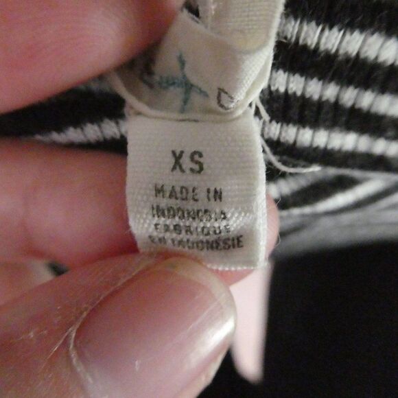 Pure + Good Anthropologie Striped V Neck Shirt Top - Picture 6 of 10